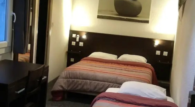 Трёхместный номер Comfort Mauguio Center Hôtel