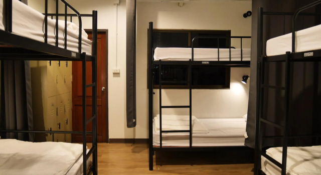 Кровать в общем номере Phresh Hostel