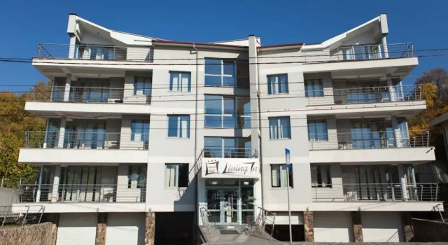 Living In Aparthotel, Varaa Huoneistohotelli Oradea 