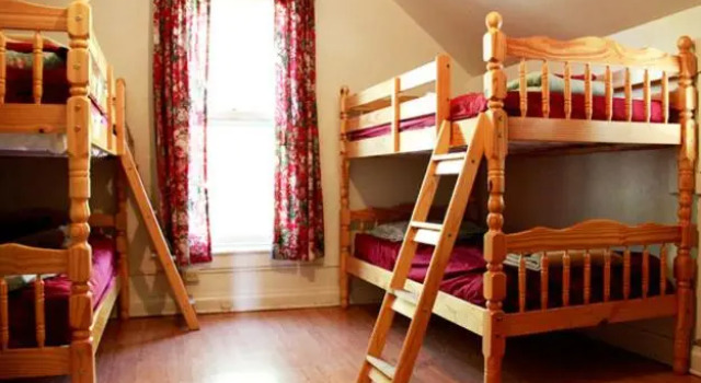 Кровать в общем номере San Luis Obispo Hostel