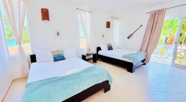 Standard Vierer Zimmer mit Balkon Solaz Boutique Hotel