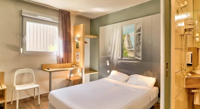 Двухместный номер для гостей с ограниченными возможностями B&B HOTEL Clermont-Ferrand Sud Aubière