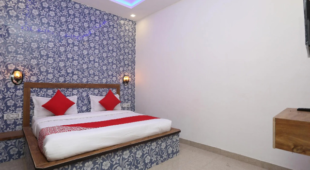 OYO 37540 Hotel govind grand