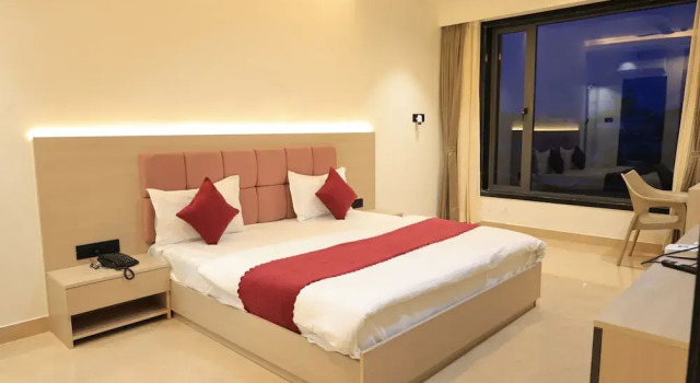 Номер Luxury The Basil Hotel