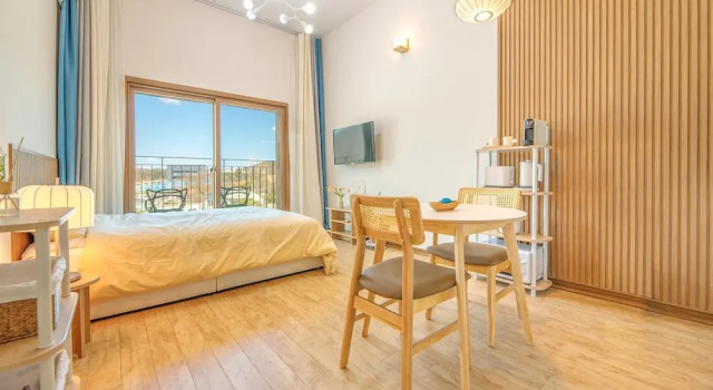 Номер Standard c 1 комнатой с балконом Chuncheon Lio Pension
