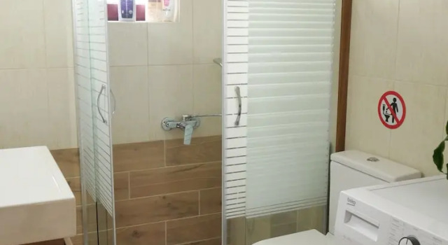 Коттедж с 3 комнатами с видом на море ALONI cottage