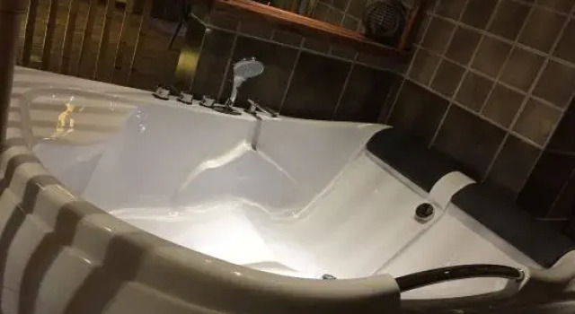 Люкс Deluxe Sanshuige Boutique Hostel
