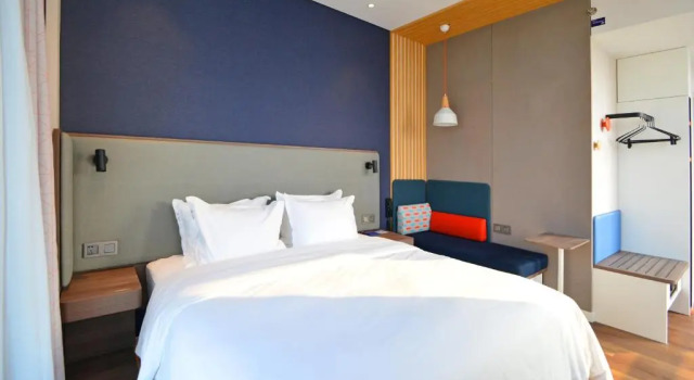 Двухместный номер Standard Holiday Inn Express Hangzhou Binjiang Aoti by IHG
