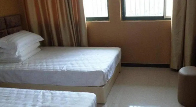 Xian Ya Ju Inn, Book Hotel Hoteller i Luan med parkering, Parkering