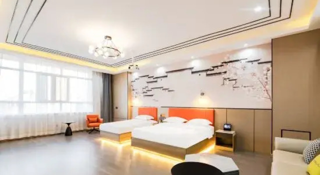 Люкс Moye Smart Hotel (Urad Front Banner Government)