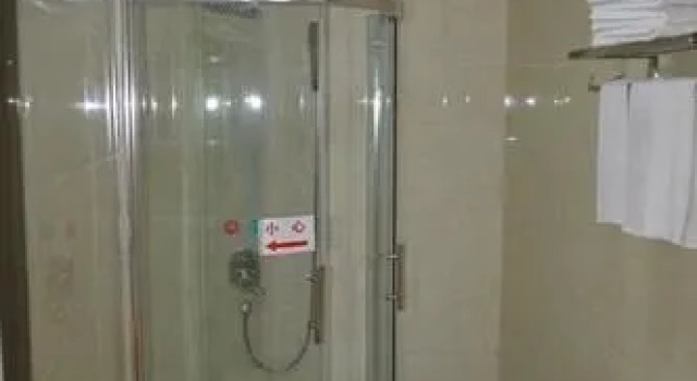 Xinsheng Hotel, Boek Hotel Hotels in Yunnan met parkeren, Parkeren
