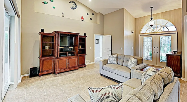 New Listing! Canal-side W/ Pool & Boat Dock 3 Bedroom Home, Забронировать Отель Марко-Айленд штат Флорида
