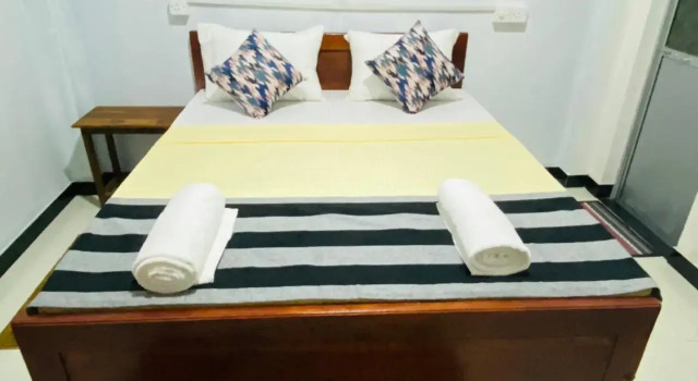 Riverside Camping Udawalawa