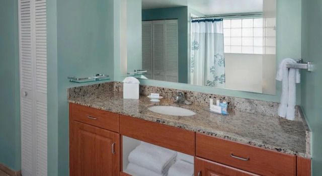 Двухместная студия с балконом и с частичным видом на океан Residence Inn Fort Lauderdale Pompano Beach/Oceanfront