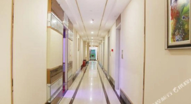 New Beacon Shangju Hotel (Hanzhengjie Subway Station Wuzhan Convention Center), Забронировать Отель Ухань Хубэй, рядом с Zhongshan Park Station
