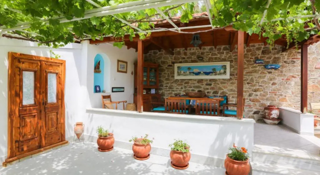 Студия Studios Villa Eleni