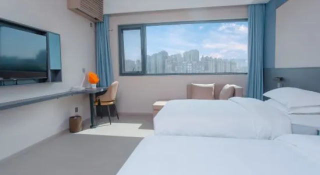 Двухместный люкс c 1 комнатой Chuxiong Rezen Select Hotel (Dongxing Middle School & Government Affairs Center Branch)