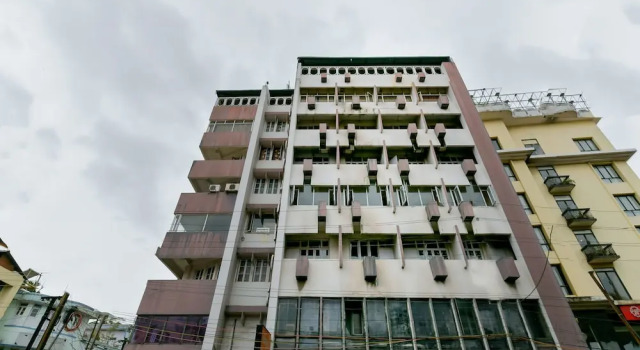 OYO 15247 New Woodlands Hotel