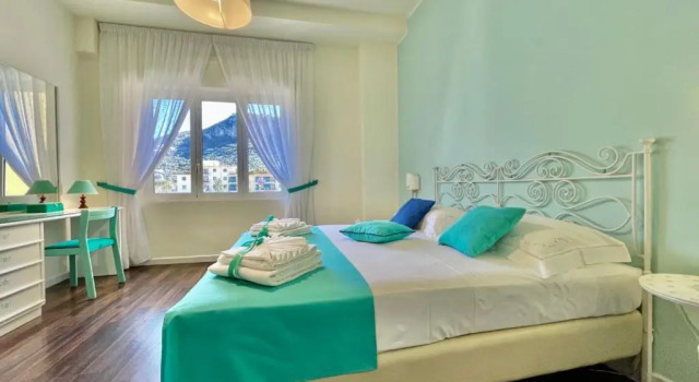 B&B Tina, Забронировать Отель «постель и завтрак» Отели в центре Пьяно-ди-Сорренто, в центре
