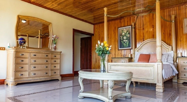 Hotel Poas Paradise, Prenota Hotel Poasito Alajuela