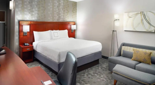 Номер Standard Courtyard by Marriott Perimeter Center
