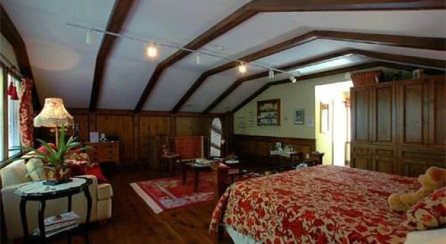 Brock Hollow B & B