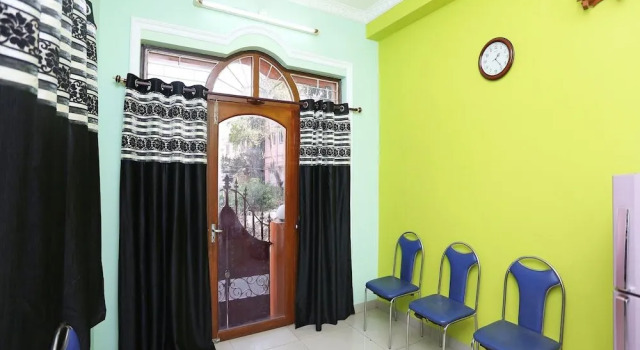 OYO 11731 Sterling Guest House