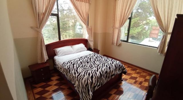 Hotel Dubai, Prenota Hotel Hotel a Tungurahua con parcheggio, Parcheggio