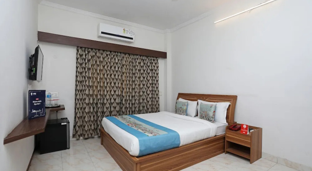 Номер Deluxe Hotel O 10671 Hotel Sai Prem