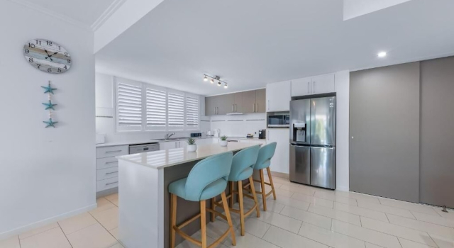 Апартаменты Deluxe Airlie Summit Apartments