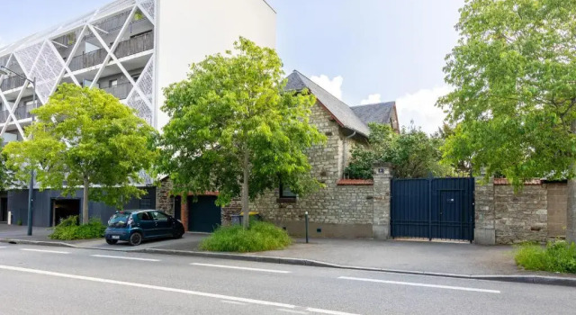 LIK APPARTS - La Courrouze Rennes, Rezerwuj Hotel Rennes 