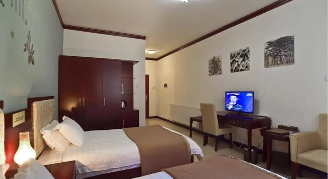 Pengzhou Anlan Holiday Manor, Boek Hotel Hotels in Chengdu met parkeren, Parkeren