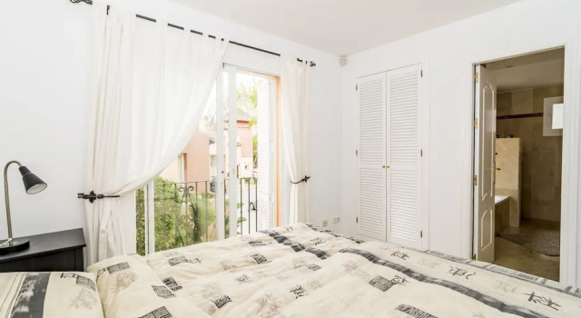 Apartment Condes de Iza-CDI - Roomservice