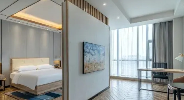 Люкс Deluxe Changzhou Luxotel International Hotel