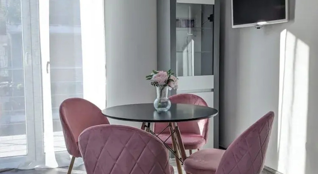 Номер Comfort с балконом и с видом на город Bardolino Center Apartments