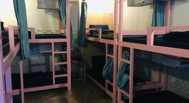 Hai Cay Thong Homestay - Hostel, Забронировать Хостел Далат Ламдонг