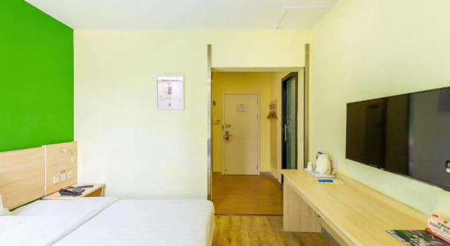 Номер Standard Отель 7Days Inn Xining Kunlun Road Cross