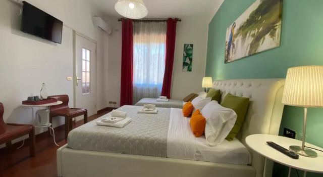 Номер Comfort Central Suite Bed&Breakfast