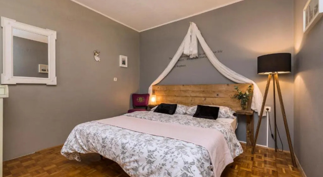 Апартаменты Alaburic rooms & apartment
