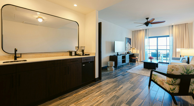 The Perry Hotel Naples