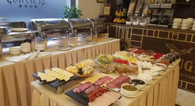 Serviced Apartment on Rustaveli Avenue 8, Забронировать Апартаменты/квартира Тбилиси Регион Тбилиси, рядом с Тбилисский театр оперы и балета
