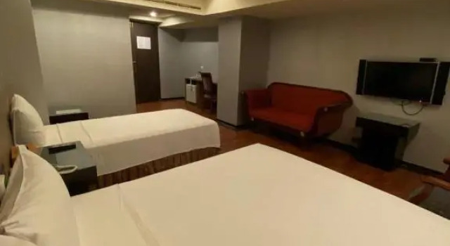 Crystal City Hotel, Prenota Hotel Hotel economici a Taoyuan Municipality
