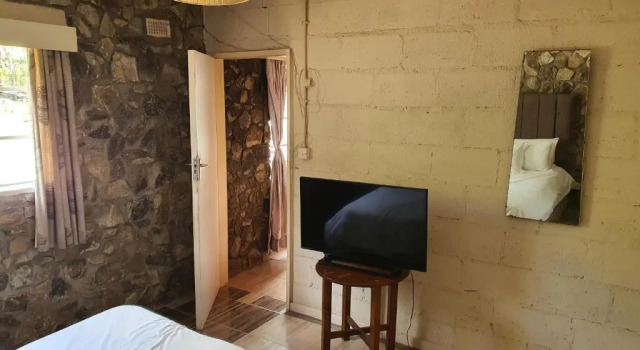 Коттедж Beautiful 1-bed Cottage in Juliasdale