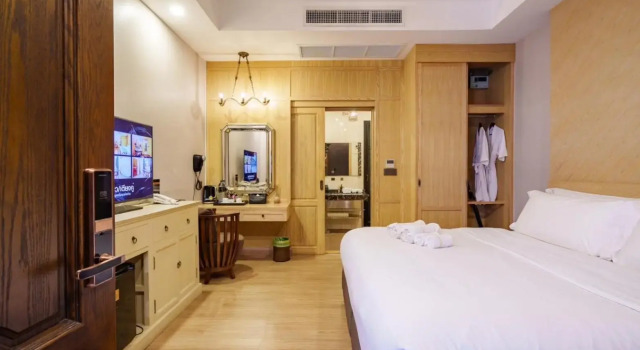 Khum Damnoen Resort, Забронировать Курортный отель Дамноен Садуак Ратбури, рядом с Плавучий рынок «Дамноен Садуак»