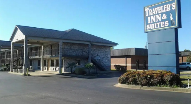 Travelers Inn & Suites - Southaven, Забронировать Отель Саутавен Миссисипи