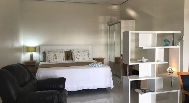Salina Studios, Varaa Hotelli Hotellit Palm Beach. pysäköinnillä, Pysäköinti