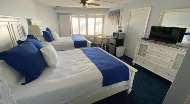 Четырёхместный номер Standard Coral Sands Inn