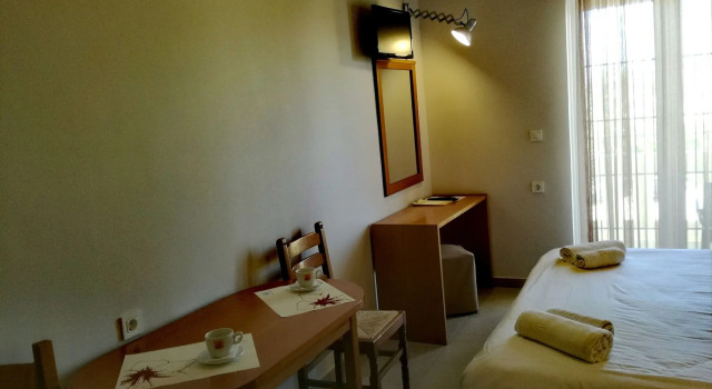 Amaryllis Hotel Apartments