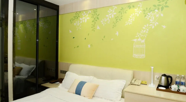 Номер Comfort Guangzhou Joyous Seasons Hotel