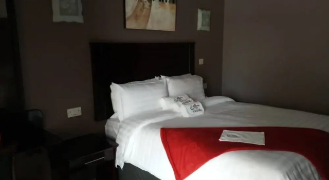 Bonjour Inn Guest House